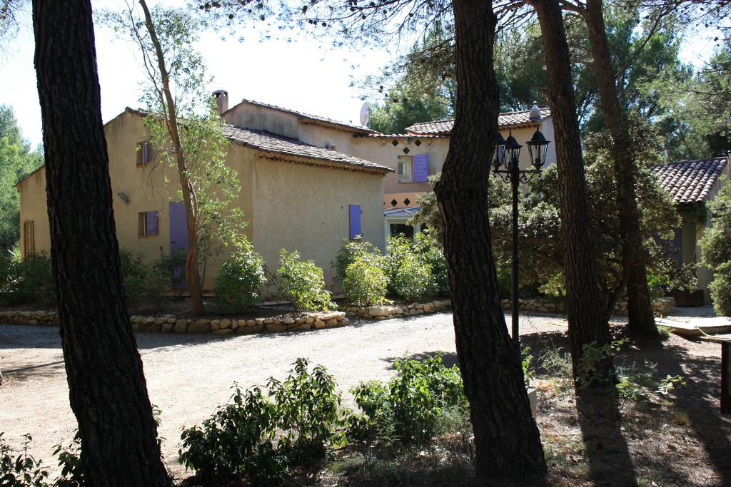 Gites Croignes-Ponant Lambesc Exteriér fotografie